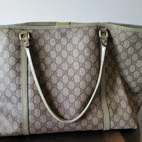 Gucci Tote - Picture 2 of 16